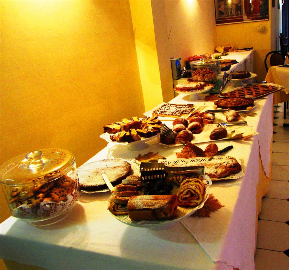Hotel La Meridiana Urbino Ngoại thất bức ảnh